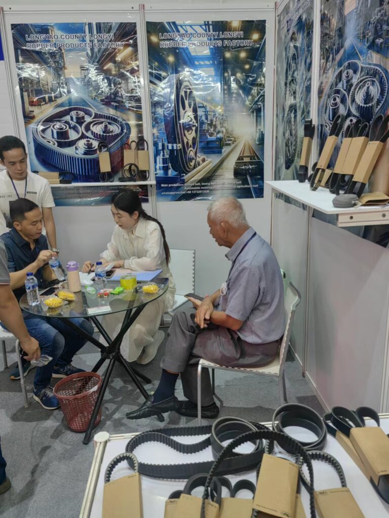 Longyi Rubber Products Factory concluye con éxito la Expo de Piezas de Automóvil de Indonesia 2024 WechatIMG432