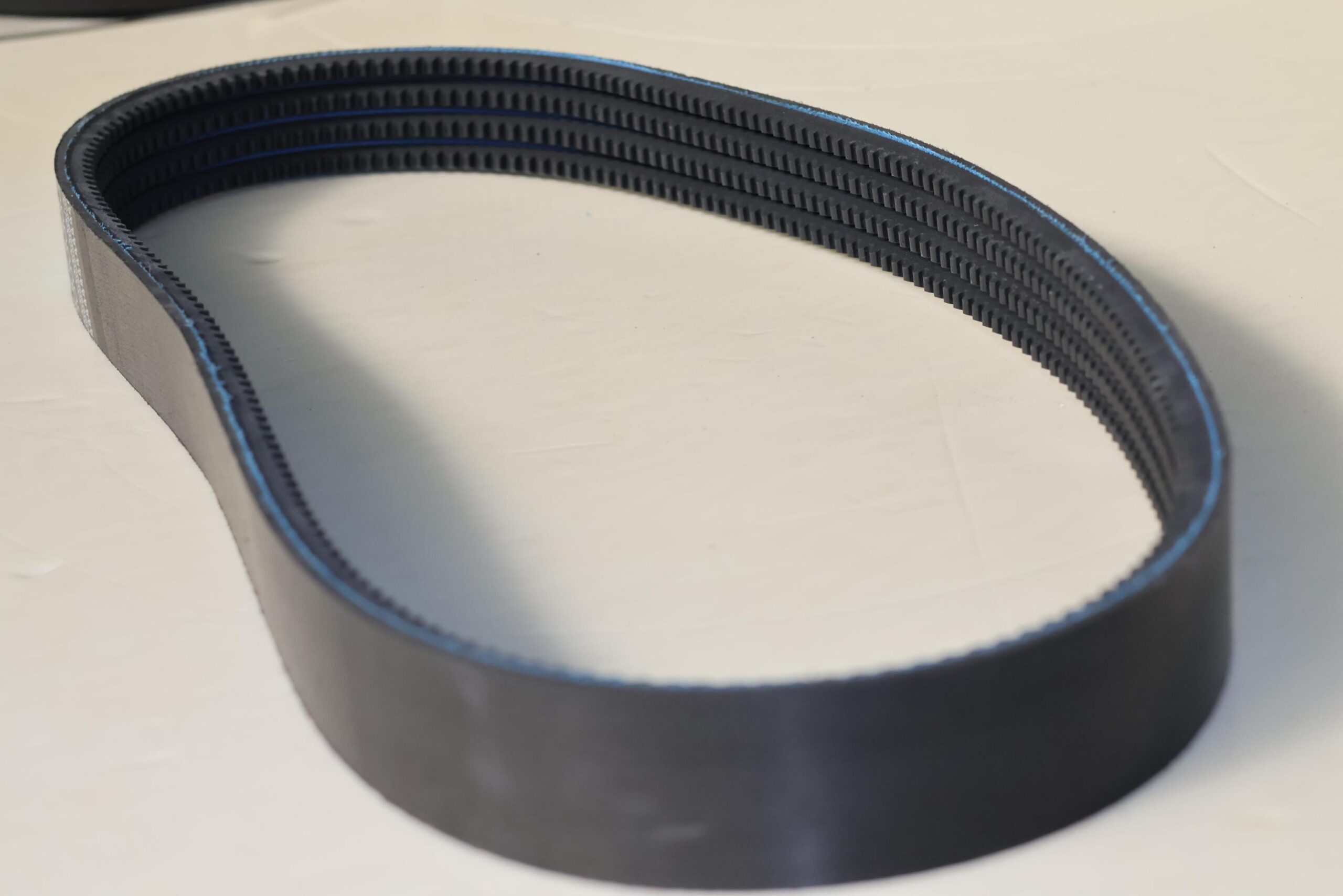 Correa en V acanalada estrecha agrupada